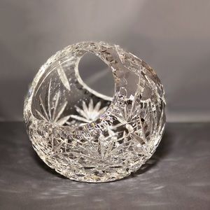 Clear Cut Crystal Basket